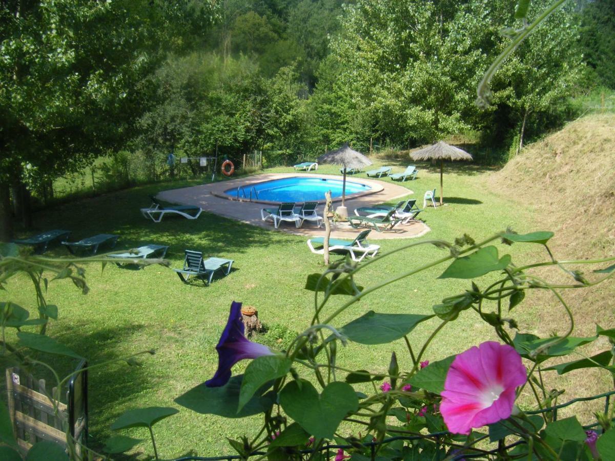 El Molí d'en Solà-Allotjaments rurals La Vall de Bianya Exterior foto